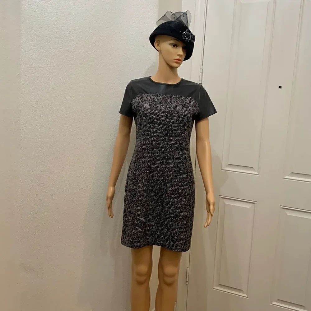 Michael Kors 6 Petite Black White Mini Faux Leather Look Yolk And Sleeves